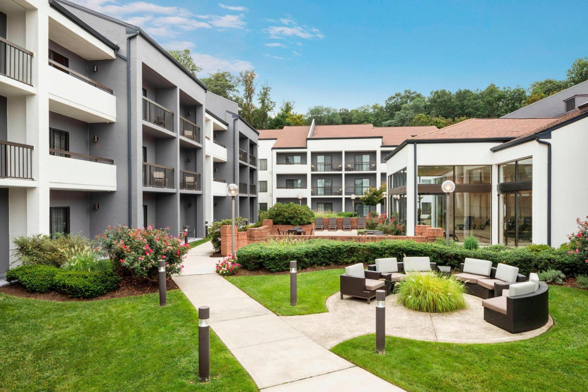 Courtyard By Marriott Tarrytown Westchester County Екстер'єр фото