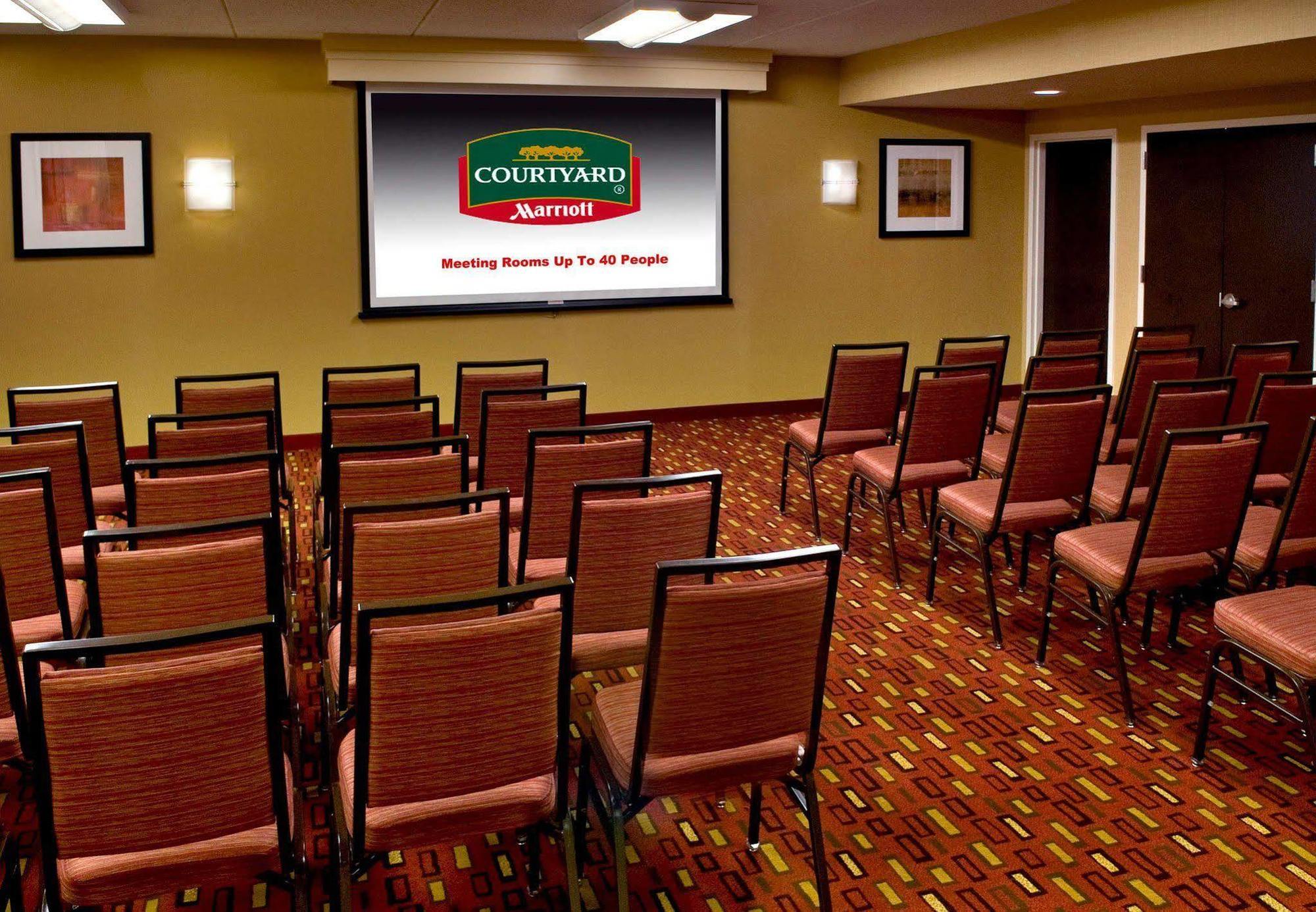 Courtyard By Marriott Tarrytown Westchester County Зручності фото